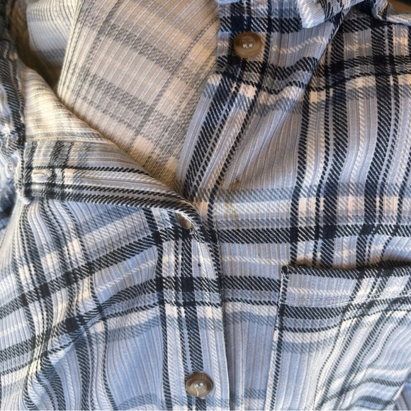 Plaid Button-Up Shirt - Picture 7 of 7